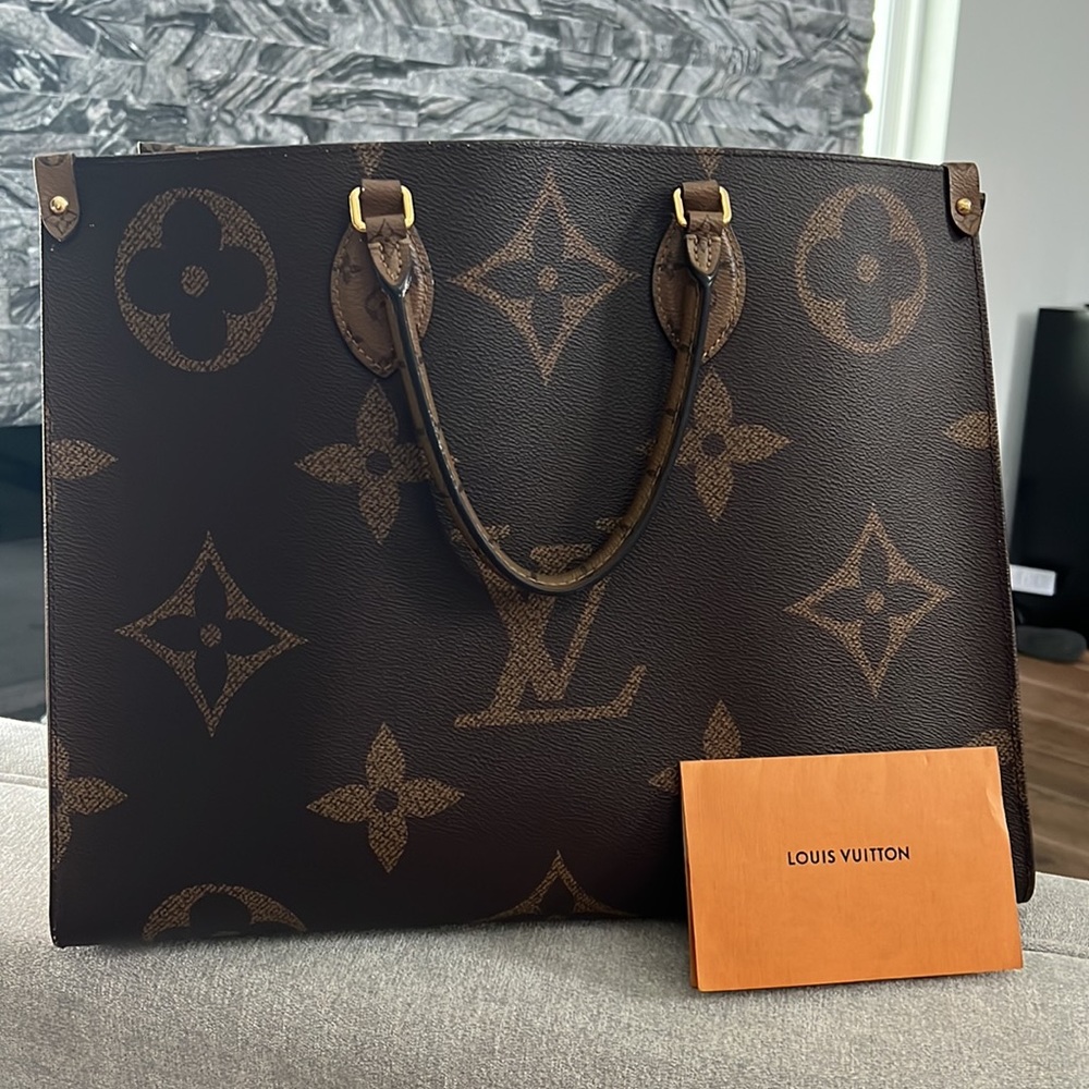 Louis Vuitton on the go gm